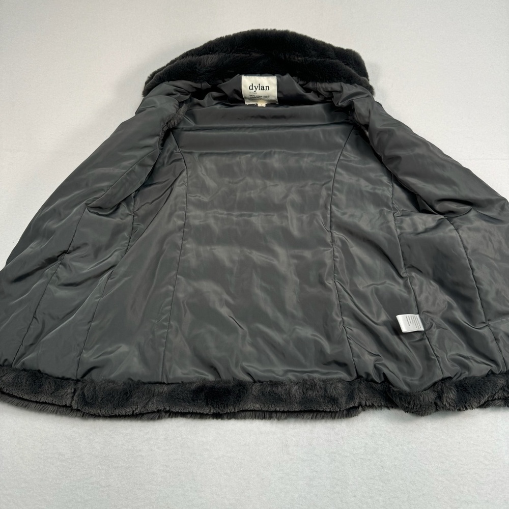 Dylan Faux Fur Puffer Vest Womens Size Small Grey Pocket Zip Up - Picture 6 of 12